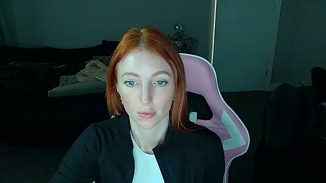 Red firesquirt online show from 03-05-25, 04:24