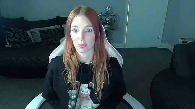 Red firesquirt online show from 01-06-26, 03:27