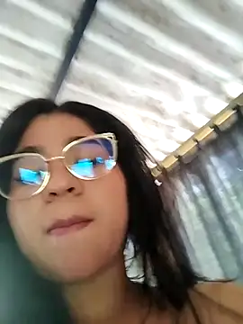 Yelly online show from 03-10-26, 01:38