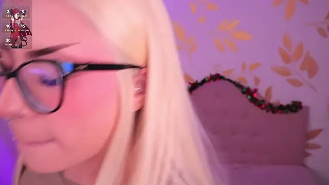 Misselektra   online show from 12-18-25, 05:02