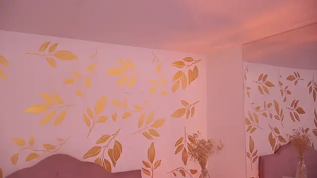 Misselektra   online show from 04-29-26, 05:11