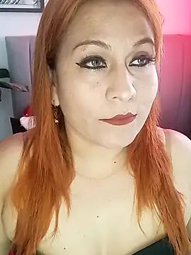 Snapshot of Victoria_Caruso chatting on 03-12-25, 08:31 Victoria Caruso online show from 03-12-25, 08:31