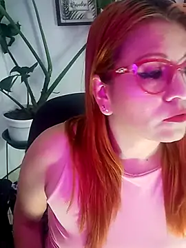 Snapshot of Victoria_Caruso chatting on 03-20-25, 08:40 Victoria Caruso online show from 03-20-25, 08:40