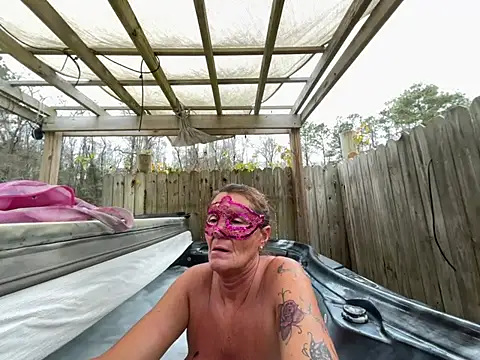 Snapshot of prainxxx22 chatting on 12-19-24, 07:29 prainxxx22 online show from 12-19-24, 07:29