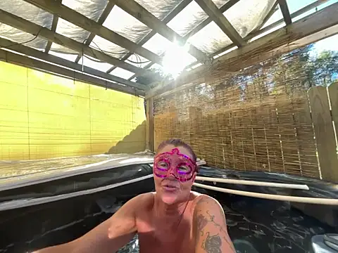 Snapshot of prainxxx22 chatting on 11-04-25, 07:24 prainxxx22 online show from 11-04-25, 07:24