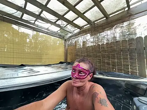 Snapshot of prainxxx22 chatting on 11-16-25, 07:19 prainxxx22 online show from 11-16-25, 07:19