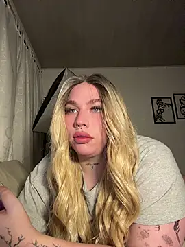 IsabellaFigueredo   online show from 11-04-25, 09:30