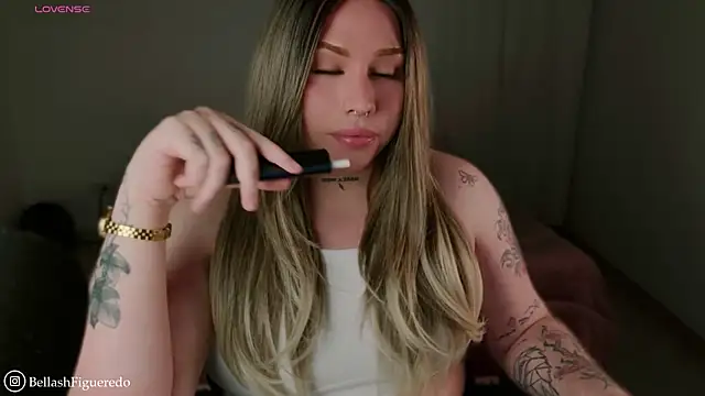 IsabellaFigueredo   online show from 03-13-26, 03:02