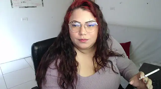 Snapshot of girl_milk2 chatting on 03-08-25, 02:19 girl milk2 online show from 03-08-25, 02:19