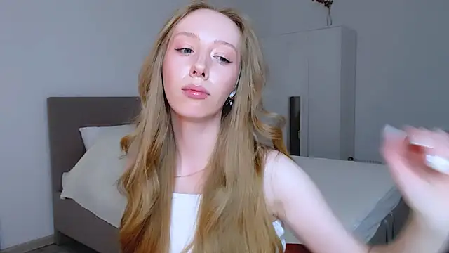 Luna insniity online show from 12-13-24, 02:21