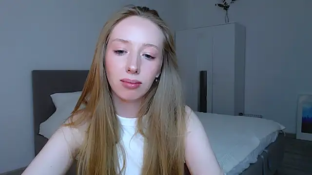 Luna insniity online show from 12-25-24, 10:16