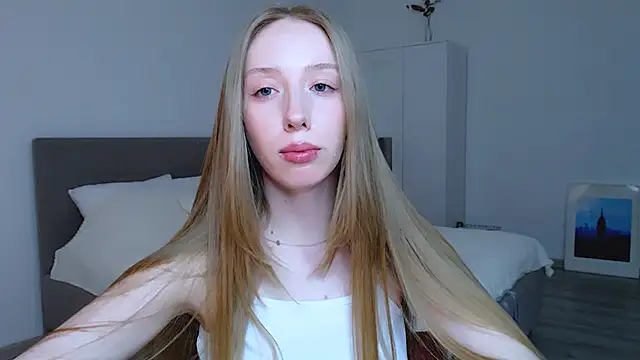 Luna insniity online show from 01-28-25, 12:05