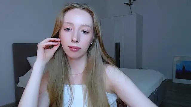 Luna insniity online show from 02-05-25, 11:17