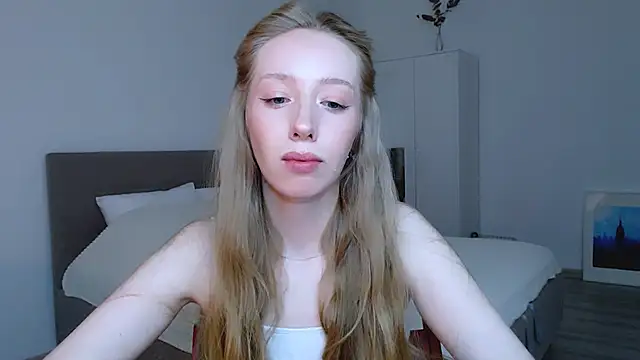 Luna insniity online show from 02-13-25, 07:52