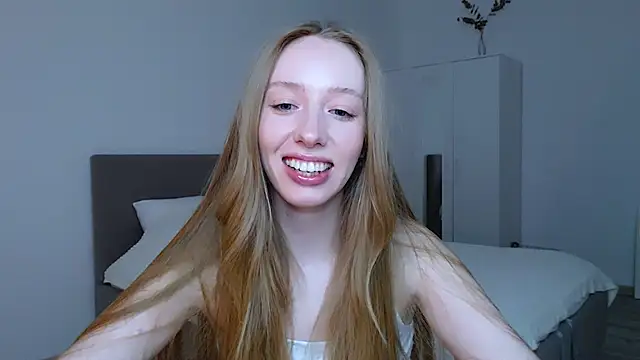 Luna insniity online show from 03-12-25, 11:33