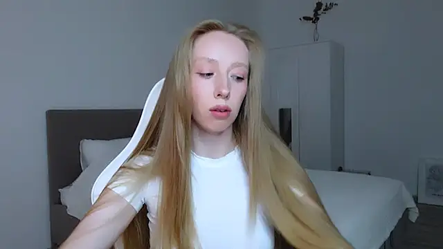 Luna insniity online show from 09-09-25, 08:41