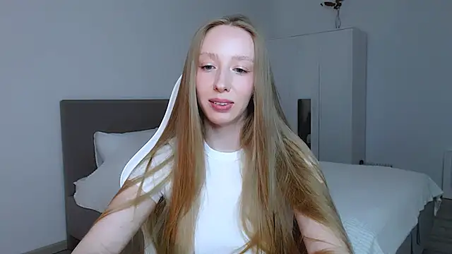 Luna insniity online show from 09-11-25, 07:25