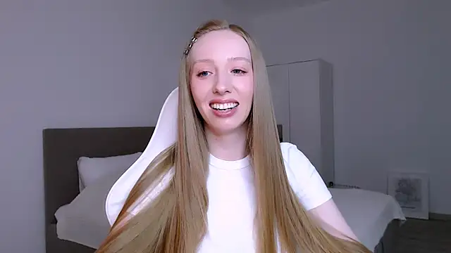 Luna insniity online show from 02-08-26, 08:23