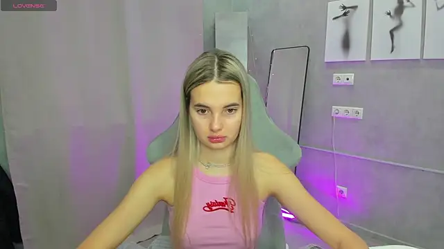 Donna Evans online show from 12-22-25, 12:07