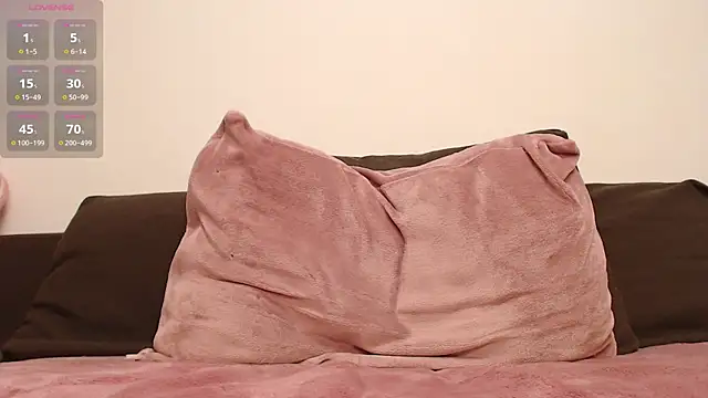 Snapshot of baby_ivy chatting on 01-16-25, 04:50 baby ivy online show from 01-16-25, 04:50