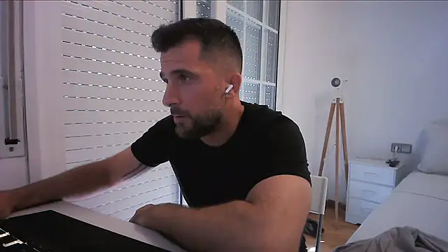 alex877x online show from 07-05-26, 05:20
