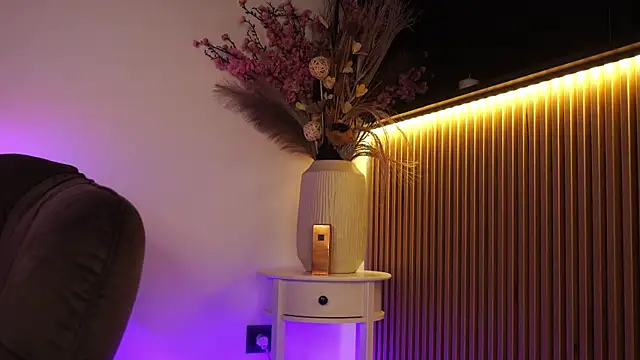 KimyBroox online show from 04-17-26, 08:56