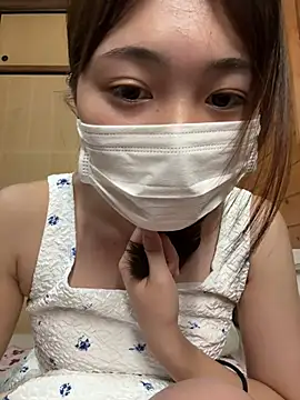 Snapshot of SUZU_ chatting on 07-29-26, 01:09 SUZU online show from 07-29-26, 01:09
