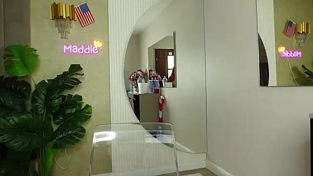 CelesteBailey online show from 04-17-26, 03:20