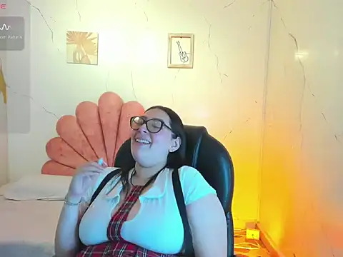 NiickyJones online show from 06-06-26, 02:49