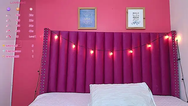 littlee emilyy  online show from 01-23-25, 03:05