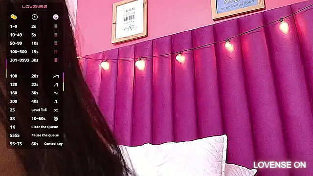 littlee emilyy  online show from 02-12-25, 06:08