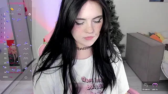 Snapshot of SelenaCute chatting on 12-27-24, 08:13 SelenaCute online show from 12-27-24, 08:13