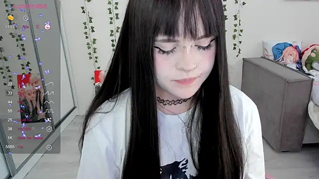 Snapshot of SelenaCute chatting on 02-25-25, 09:42 SelenaCute online show from 02-25-25, 09:42
