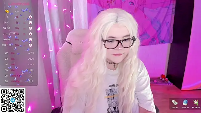 SelenaCute online show from 04-27-26, 10:02
