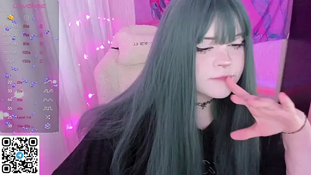 SelenaCute online show from 05-14-26, 05:58