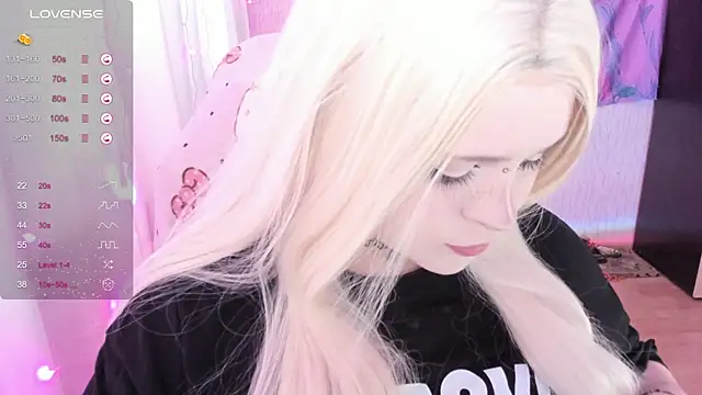 SelenaCute online show from 06-29-26, 11:43