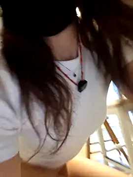 Silvia Zeno online show from 04-03-26, 05:27