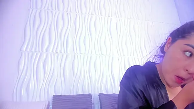 Abby  colins online show from 10-29-25, 05:36