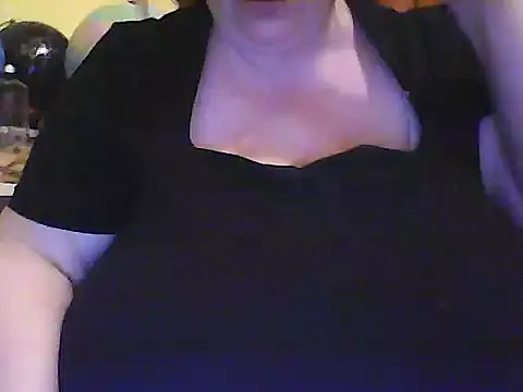Nataliesbestjuggs online show from 05-28-26, 08:28