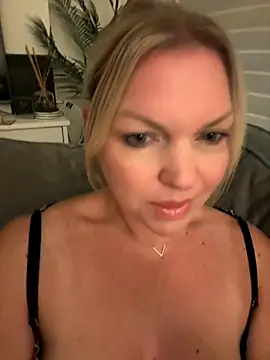 sedymilf online show from 10-31-25, 03:18