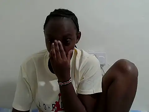 lizbela1 online show from 08-04-26, 07:16