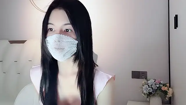 Snapshot of lvy-w chatting on 12-30-24, 12:52 lvy-w online show from 12-30-24, 12:52