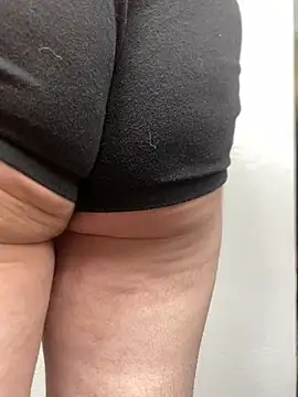 Snapshot of ft2022W chatting on 03-16-25, 06:55 ft2022W online show from 03-16-25, 06:55