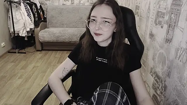 Snapshot of AmeliaKamishiro chatting on 01-04-25, 02:56 AmeliaKamishiro online show from 01-04-25, 02:56