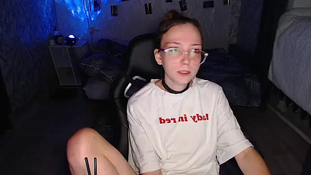 AmeliaKamishiro online show from 08-05-26, 09:17
