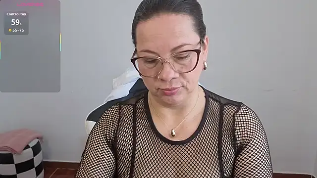 Snapshot of Sex-Psychology chatting on 05-10-26, 04:34 Sex-Psychology online show from 05-10-26, 04:34