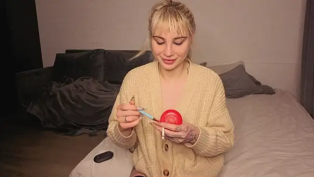 Ashley-Urban online show from 02-11-26, 04:17