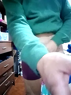 Snapshot of AlbertoZav chatting on 01-23-25, 03:37 AlbertoZav online show from 01-23-25, 03:37