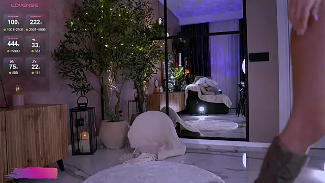 Serene Sophiex online show from 04-09-26, 09:53