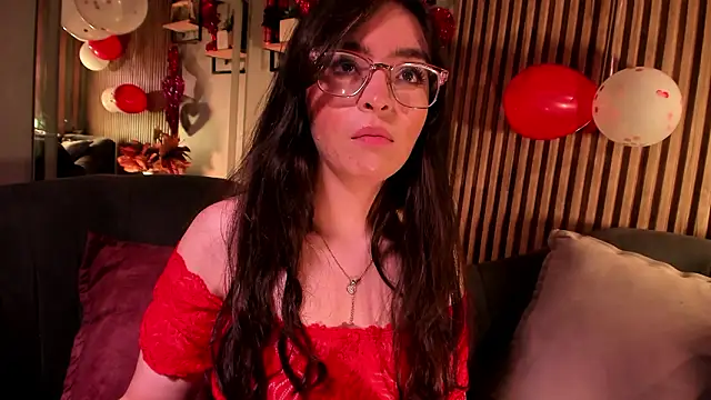 Eva Macalliter online show from 02-15-26, 04:42